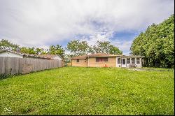 4310 McKinley Avenue, Anderson IN 46013