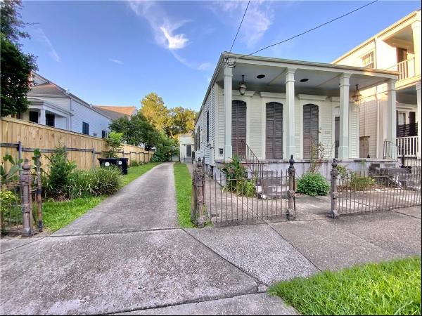 1131 Delachaise Street, New Orleans LA 70115