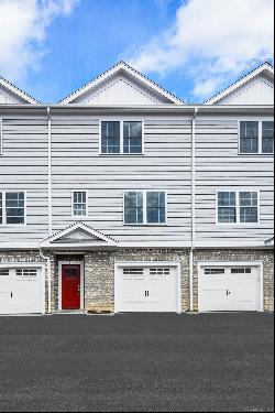 4 Beacon Square #8, Fairfield CT 06825