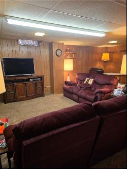 504 Maple Ter, East Brady PA 16028