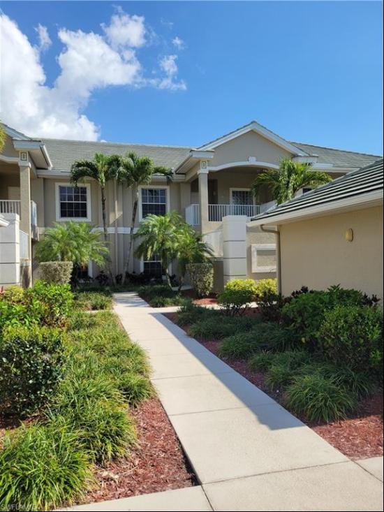 2261 Somerset Ridge Dr Unit 103, Lehigh Acres FL 33973