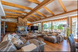 Magnificent 10 rooms chalet in the centre of Crans