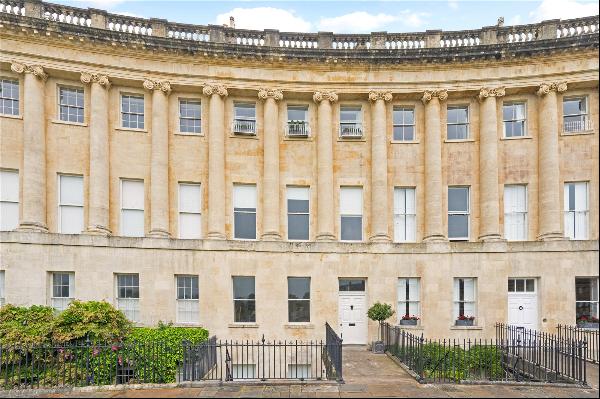 Royal Crescent, Bath, Somerset, BA1 2LT