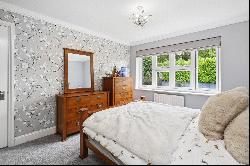 Uplands Drive, Oxshott, Leatherhead, Surrey, KT22 0JD