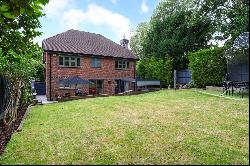 Uplands Drive, Oxshott, Leatherhead, Surrey, KT22 0JD