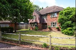 Uplands Drive, Oxshott, Leatherhead, Surrey, KT22 0JD