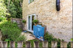 Webbs Court, Northleach, Cheltenham, Gloucestershire, GL54 3LR