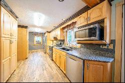 71 Mountain Road, Deerfield NH 03037