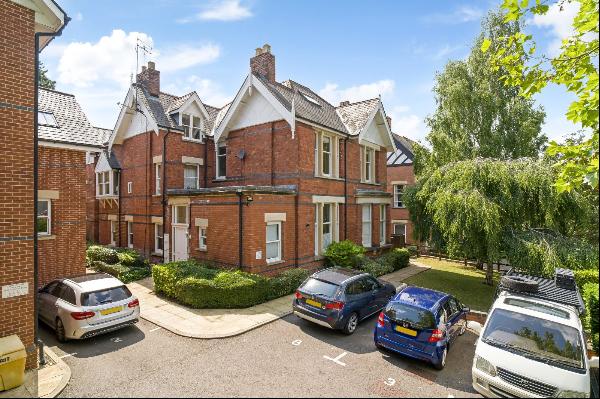 Eldorado Road, Cheltenham, Gloucestershire, GL50 2PT