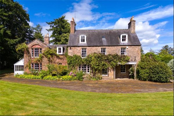 Larghan House and Lodge, Coupar Angus, Blairgowrie, Perthshire, PH13 9ES