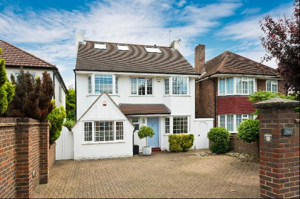 Ember Lane, East Molesey, Surrey, KT8 0BS