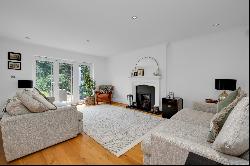 Ember Lane, East Molesey, Surrey, KT8 0BS