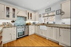 Ember Lane, East Molesey, Surrey, KT8 0BS