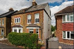 Hurstfield Road, West Molesey, Surrey, KT8 1QU