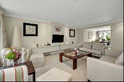 Molesey Park Road, East Molesey, Surrey, KT8 0JX