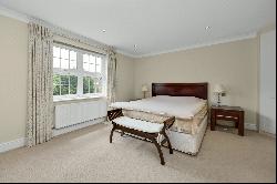 Molesey Park Road, East Molesey, Surrey, KT8 0JX