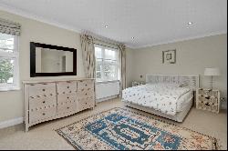 Molesey Park Road, East Molesey, Surrey, KT8 0JX