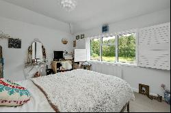 Winterdown Road, Esher, Surrey, KT10 8LP