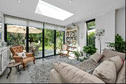 Winterdown Road, Esher, Surrey, KT10 8LP