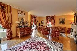 Property In Famous Area Of Lausanne, Lausanne, 1012