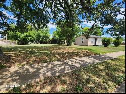 2123 Amanda Avenue, Fort Worth TX 76105