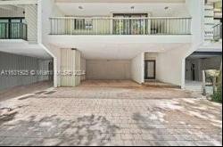 3196 Via Abitare Way Unit 20, Miami FL 33133