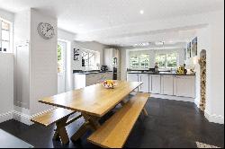 Horsham Road, Cranleigh, Surrey, GU6 8DR