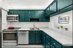 1025 Alton Rd Unit 605, Miami Beach FL 33139