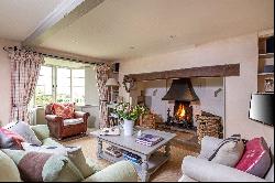 Standlands, River, Petworth, West Sussex, GU28 9AS