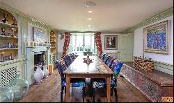 Standlands, River, Petworth, West Sussex, GU28 9AS