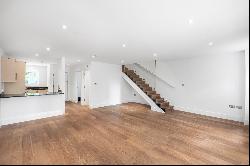 Holm Oak Mews, London, SW4 8BS