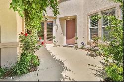 325 Briar Bluff Circle, Thousand Oaks CA 91360