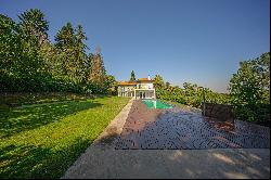 An exceptional property with a massive house in Boyana district for sale