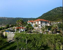 Exclusive Villa with Direct Sea Access in Rias Baixas