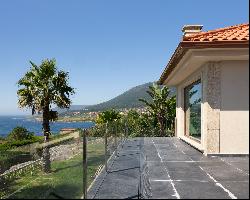 Exclusive Villa with Direct Sea Access in Rias Baixas