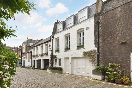 Perfectly designed contemporary mews house situated in the heart of Marylebone.