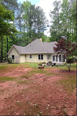 Spacious Ranch Home With An Abundance of Nature