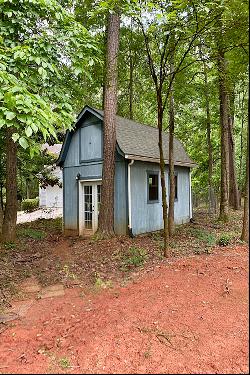 Spacious Ranch Home With An Abundance of Nature