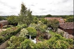 Old Inn Cottage, High Street, Brenchley, Tonbridge, TN12 7NQ