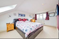 College Crescent, Windsor, Berkshire, SL4 3PF