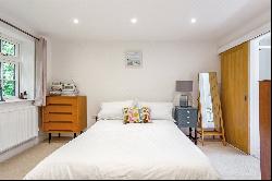 Mount Pleasant, Kings Worthy, Winchester, Hampshire, SO23 7QU