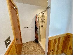 Two Bedroom Cape in Newbury