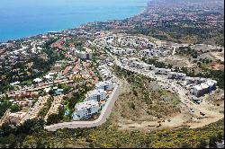 Modern penthouse with outdoor kitchen in El Higuern, Fuengirola