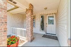 Beautiful Single Level w/ Bonus Room & RV Parking in Desirable Thousand Springs!