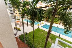 2775 NE 187th St, #224, Aventura, FL