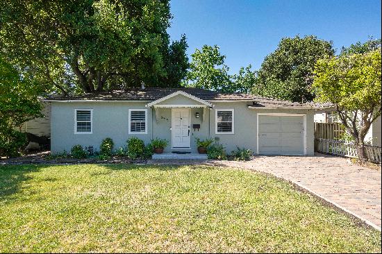 555 Gilbert Avenue, Menlo Park, CA 94025