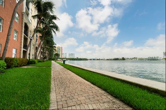 17150 N Bay Rd, #2211, Sunny Isles Beach, FL