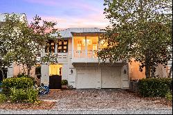 Town Center Home With Carriage House Near WaterColor Beach Club