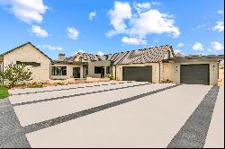 Sleek Modern Farmhouse in Aledo, Texas