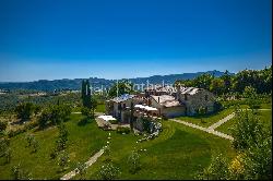 Exclusive estate amidst the hills of Maremma